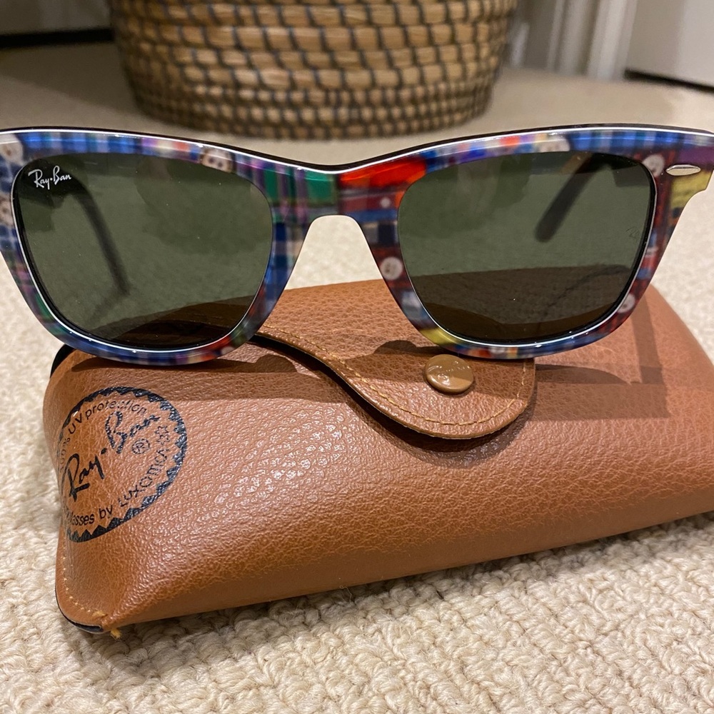 Ray-Ban classic sunglasses